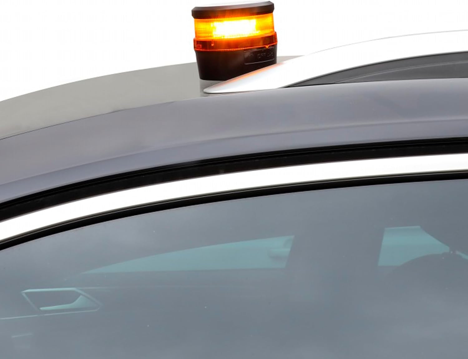 Luz De Emergencia V16 Para Coche Con Fijación Magnética  Homologada Y Con Geolocalización a Plataforma DGT 3.0